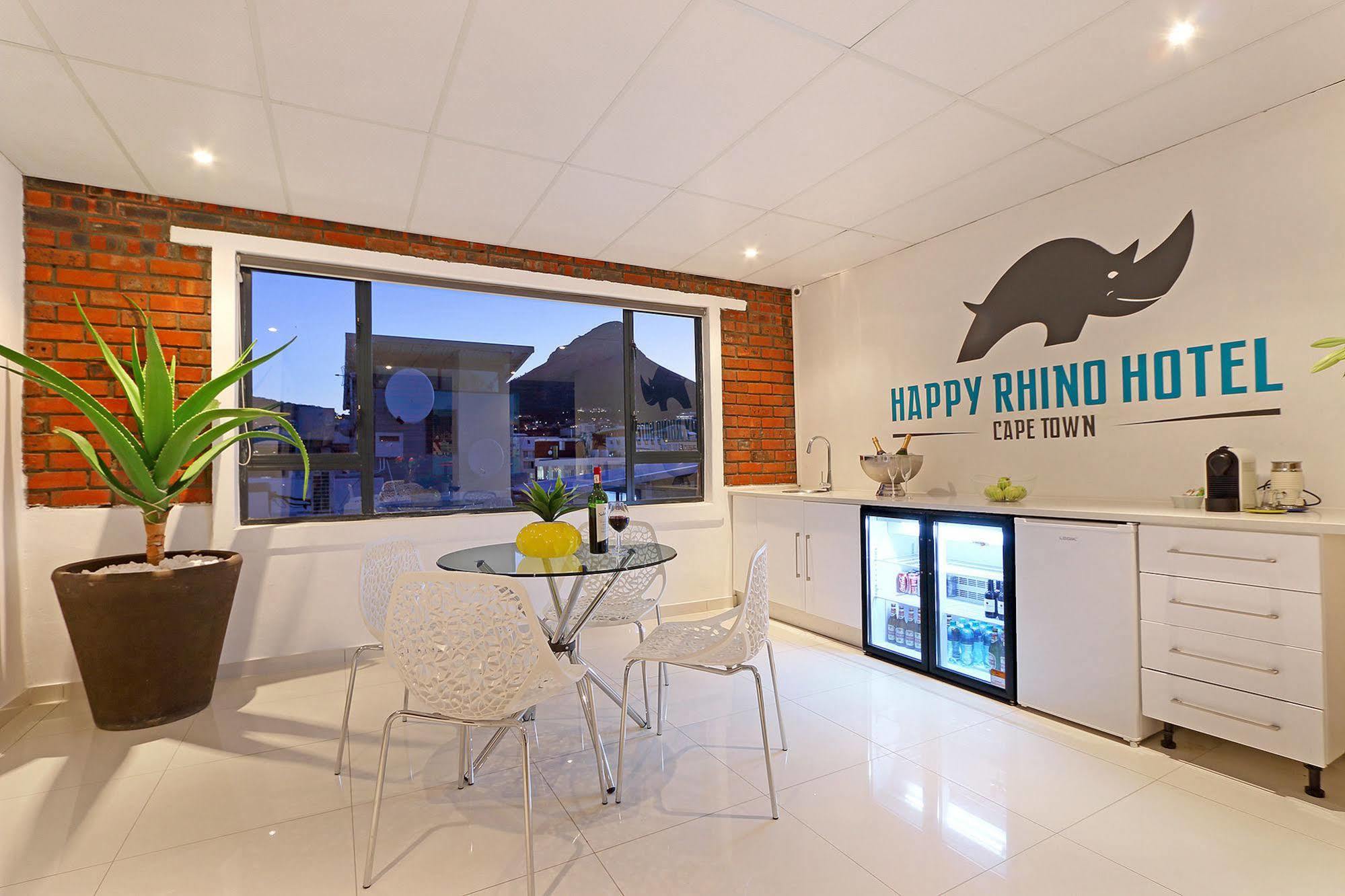 Happy Rhino Hotel Cape Town Exterior photo